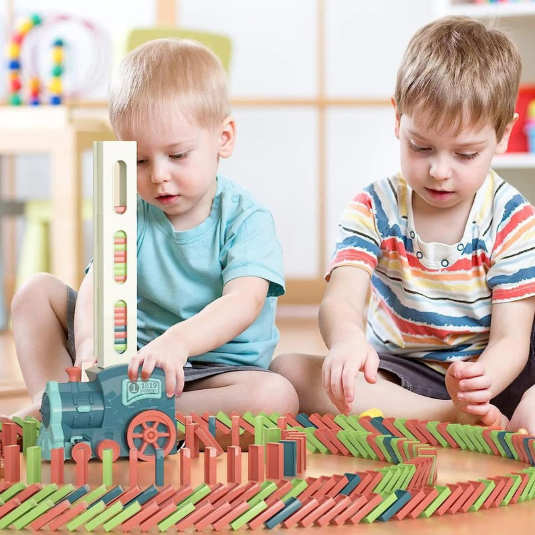 Train de dominos automatique – Construction et réactions en chaîne simplifiées