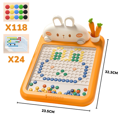 Tableau créatif avec épingles magnétiques – formes infinies et apprentissage